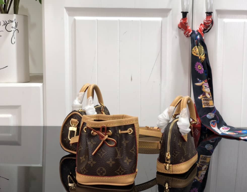 L0vis Vvtt0n Monogram Trio Mini Icon M81081 Replica Crossbody Bag