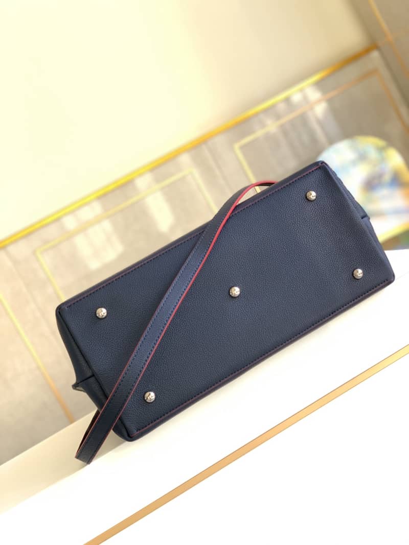L0vis Vvtt0n Lockme Day Tote Replica M53645