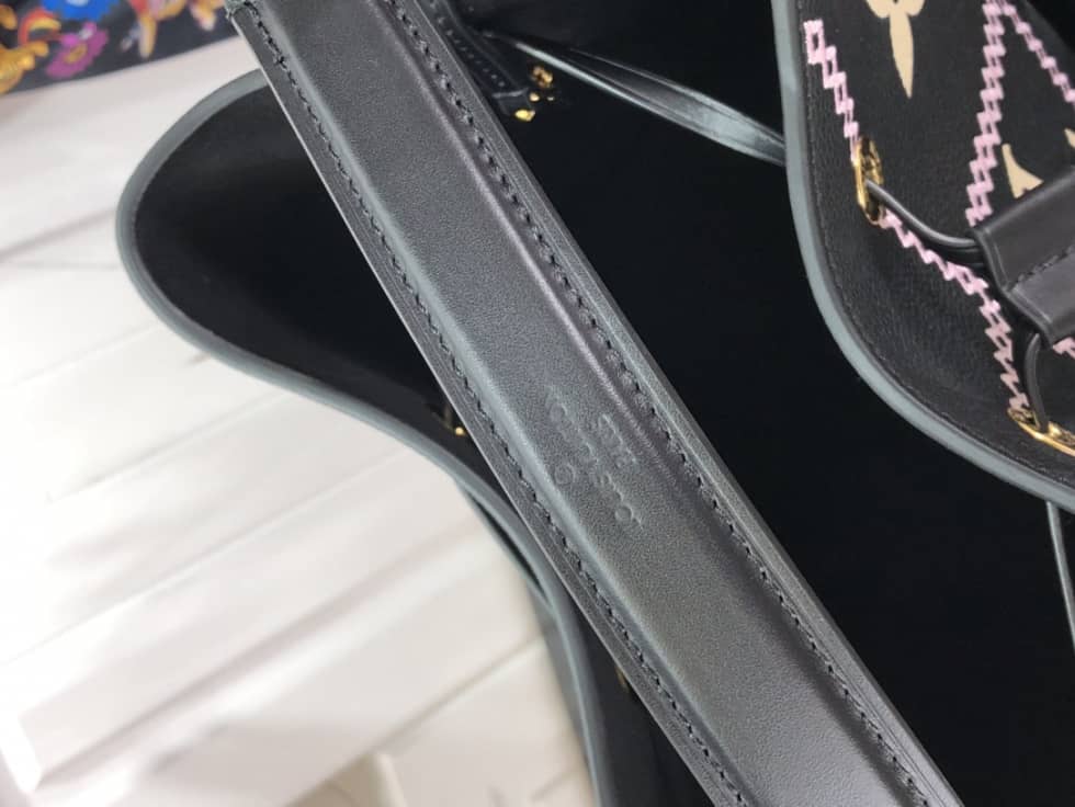 L0vis Vvtt0n NeoNoe MM Black M46023 Replica Bucket Bag