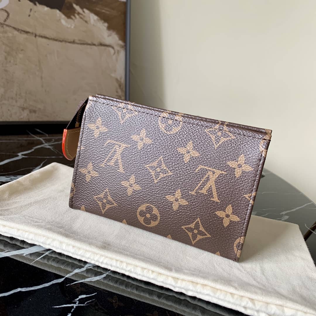 L0vis Vvtt0n Monogram Poche Toilette Cosmetics Pouch Replica M47546