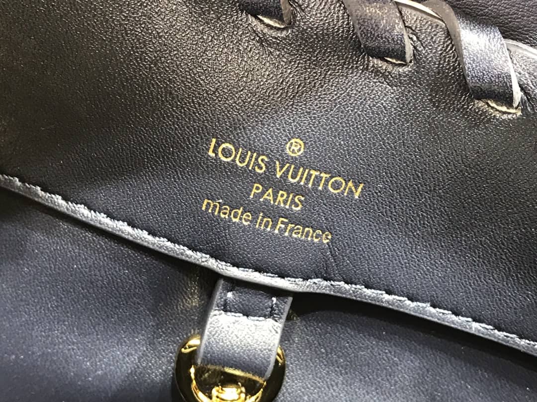 L0vis Vvtt0n Capucines Taurillon Hand Shoulder Bag Replica Blue M94519