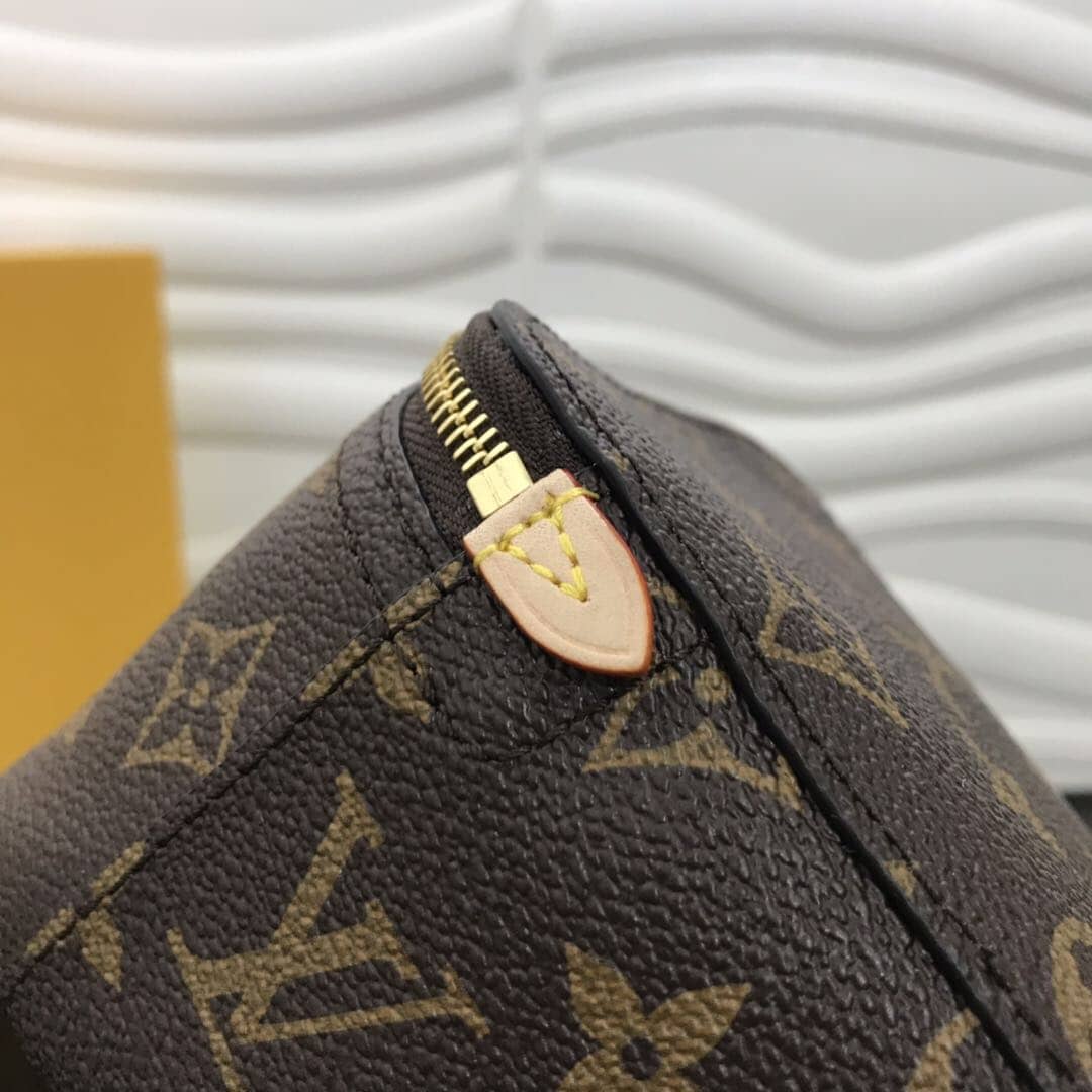 L0vis Vvtt0n Monogram Packing Cube MM Replica