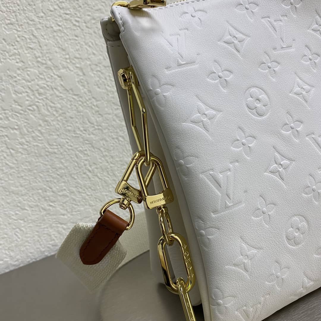 L0vis Vvtt0n 7 Star Chain Clutch Bag White