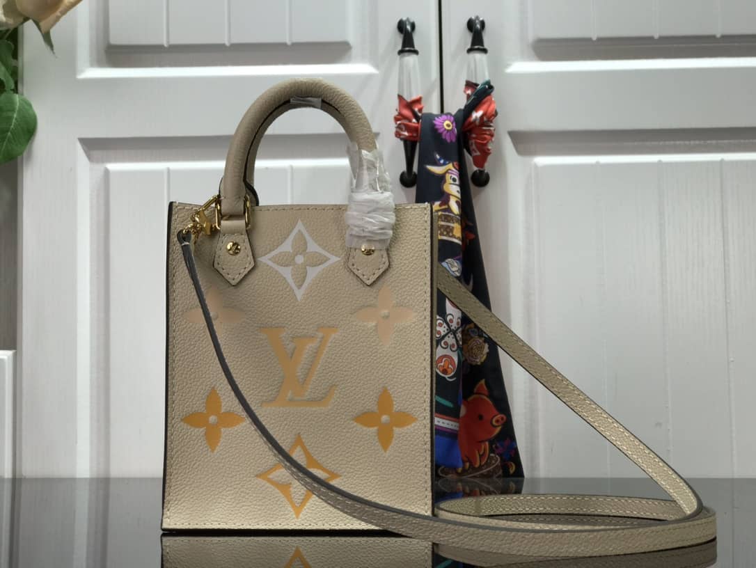 L0vis Vvtt0n Monogram Petit Sac Plat Bag Replica Yellow M80449
