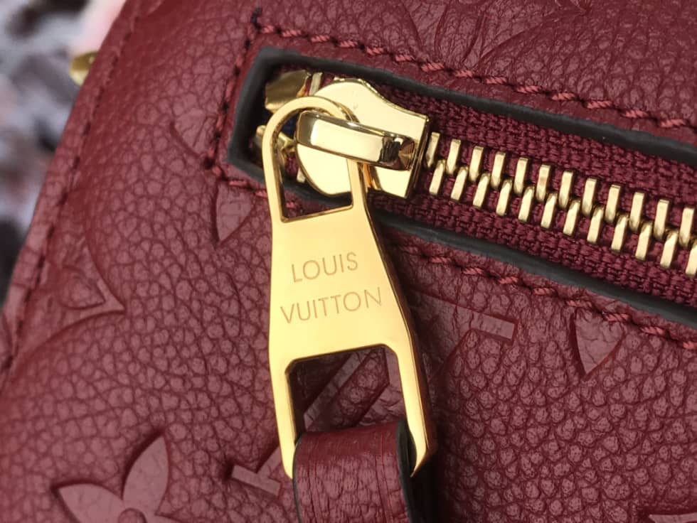 L0vis Vvtt0n Pochette Metis Marine Leather Red M44071 Replica Shoulder Bag
