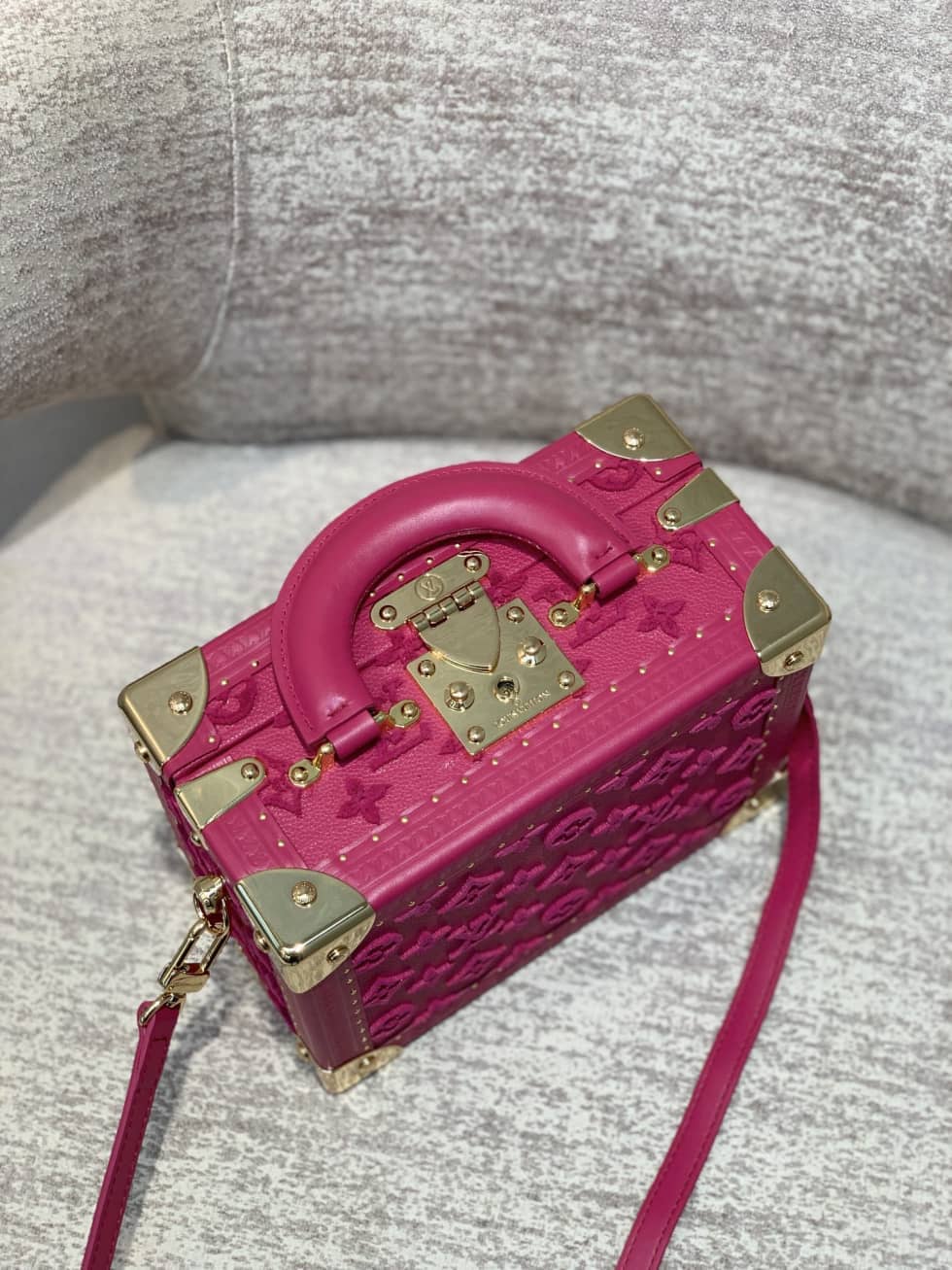 L0vis Vvtt0n Petite Valise Trunks M20468 Replica Shoulder Bag