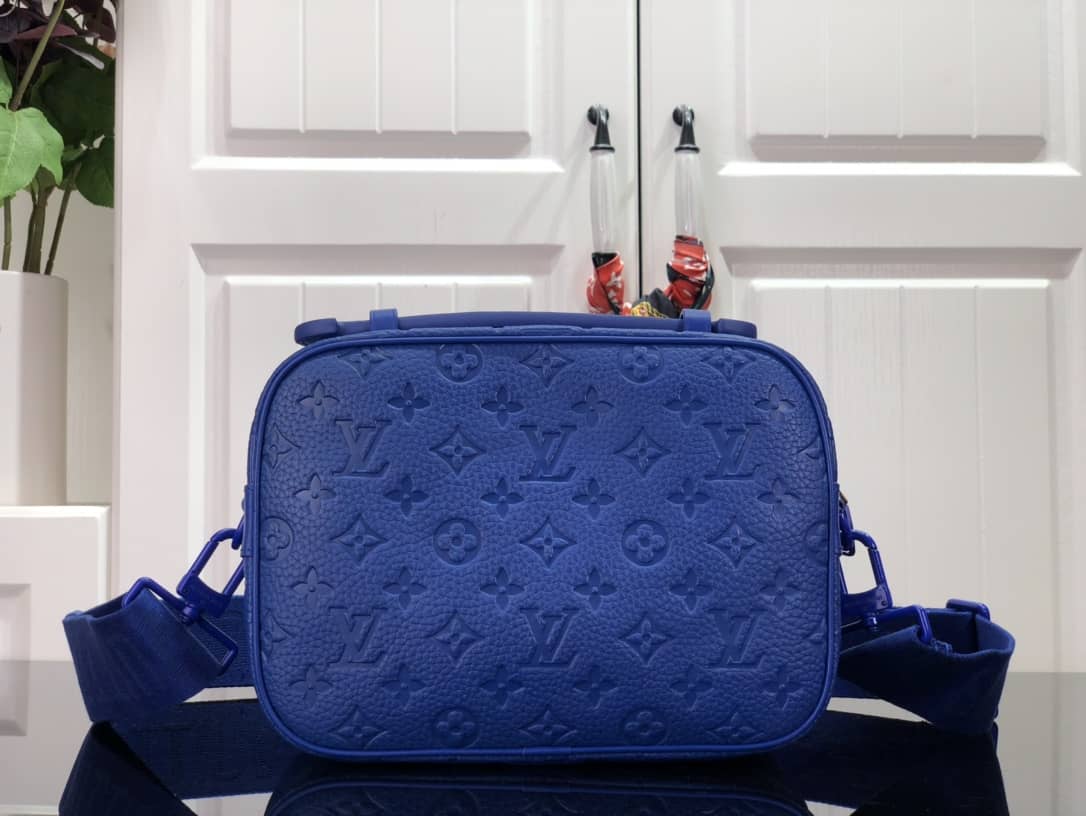 L0vis Vvtt0n S Lock Messenger Bag Replica Blue M58489