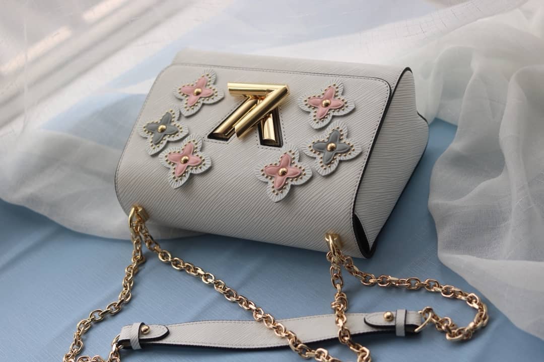 L0vis Vvtt0n Twist Epi Handbag Replica