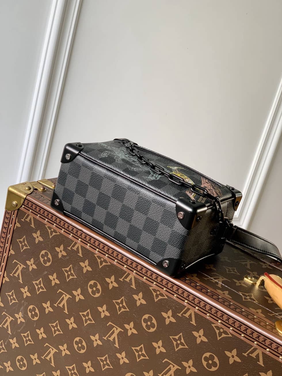 L0vis Vvtt0n Mini Soft Trunk Black N45278 Replica Shoulder Bag
