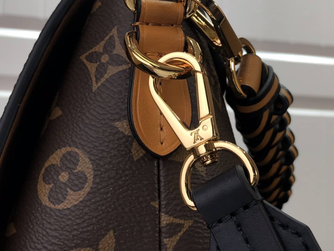 L0vis Vvtt0n Beaubourg MM Bag Monogram Canvas Replica M43953