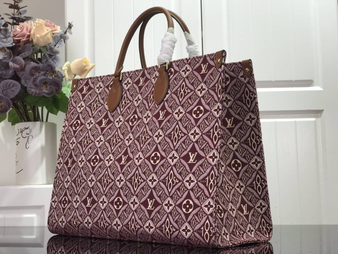 L0vis Vvtt0n On the Go GM Since 1854 Tote Replica Red M57207