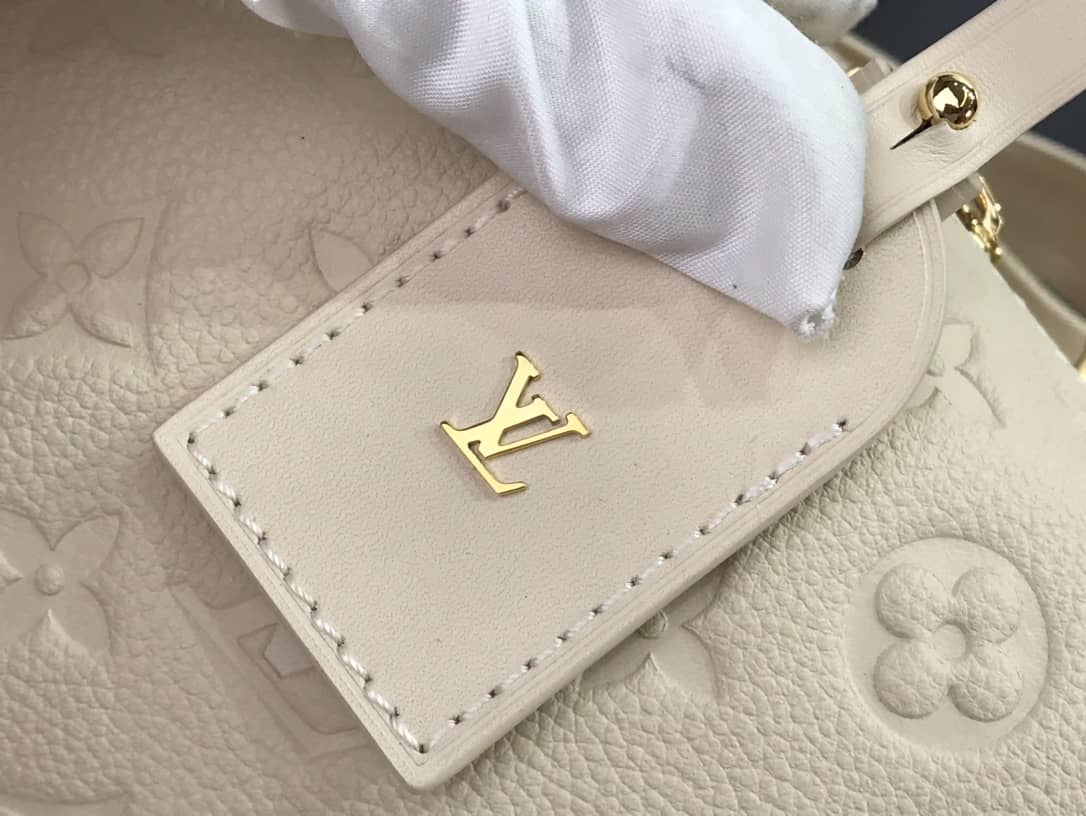 Best Replica L0vis Vvtt0n Petite Malle Souple Monogram Replica Bag Beige M45571(ColaReps)