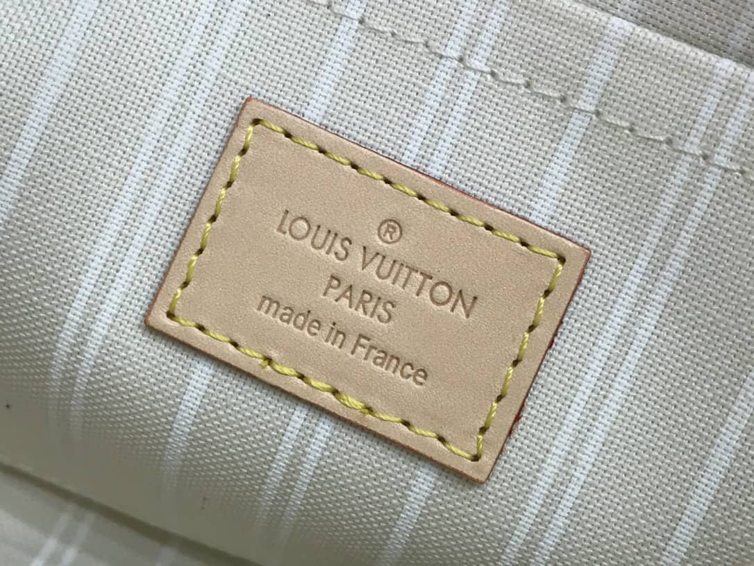 L0vis Vvtt0n Monogram Canvas Pochette Multi Replica Crossbodybag M57633