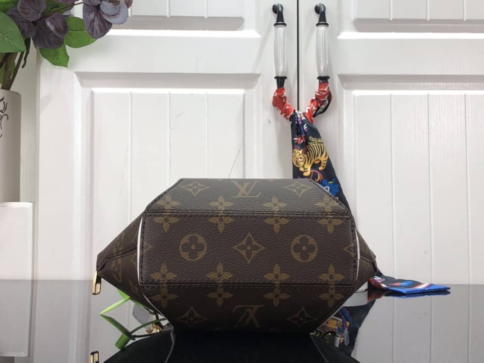 L0vis Vvtt0n Ellipse BB Monogram Black M20752 Replica Shoulder Bag