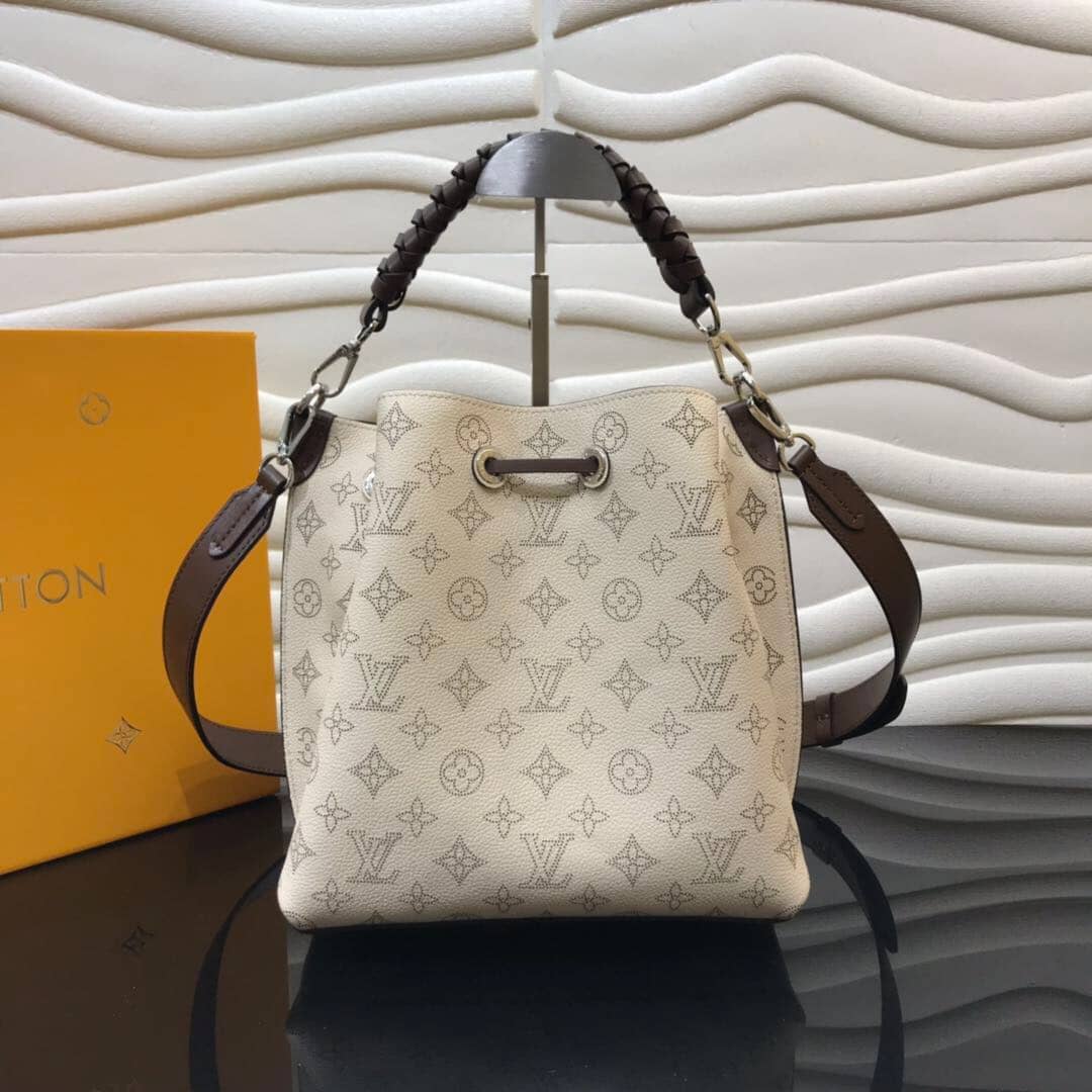L0vis Vvtt0n Mahina Muria Replica Handbag Beige White M55801