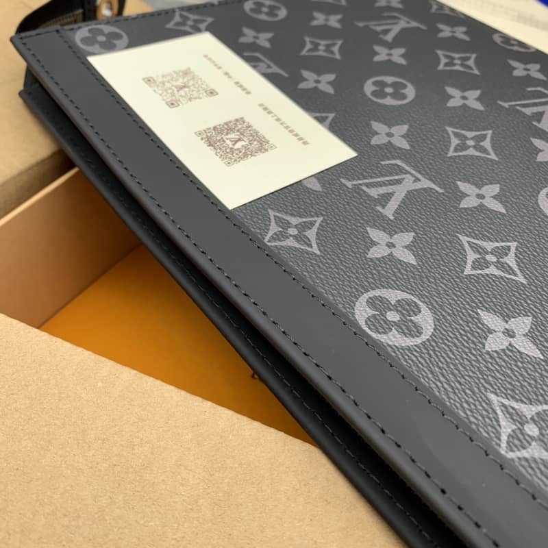 L0vis Vvtt0n Monogram Eclipse Replica Pochette Voyage Black M61692