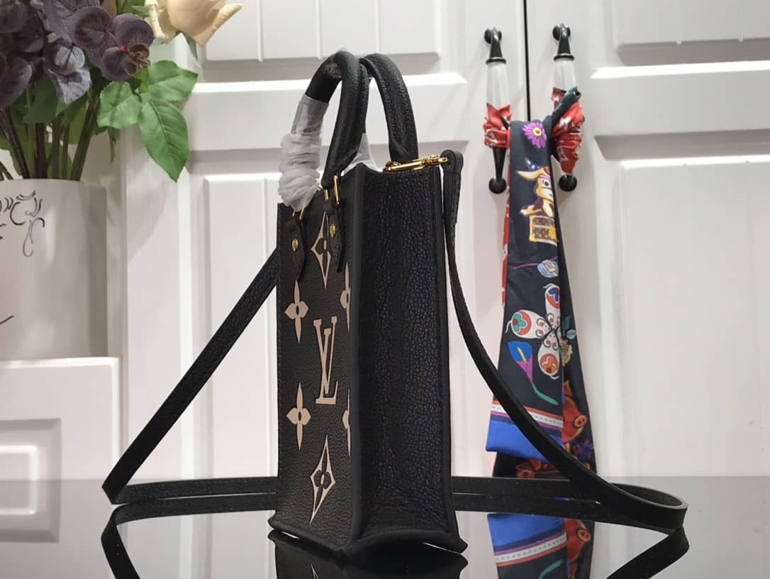 L0vis Vvtt0n Monogram Petit Sac Plat Bag Replica Black M80449