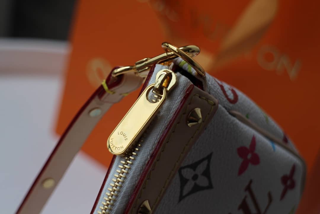 L0vis Vvtt0n Pochette Dupe Monogram Multi Accessoires Pouch White M92649