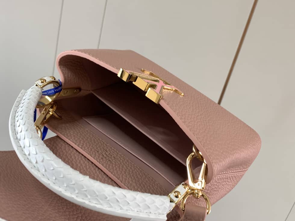 L0vis Vvtt0n Galet Capucines Mini Bag