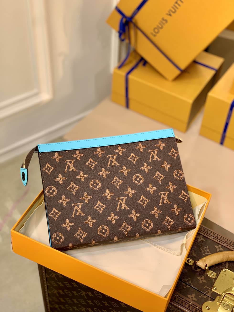 L0vis Vvtt0n Pochette Voyage Monogram Brown M81204 Replica