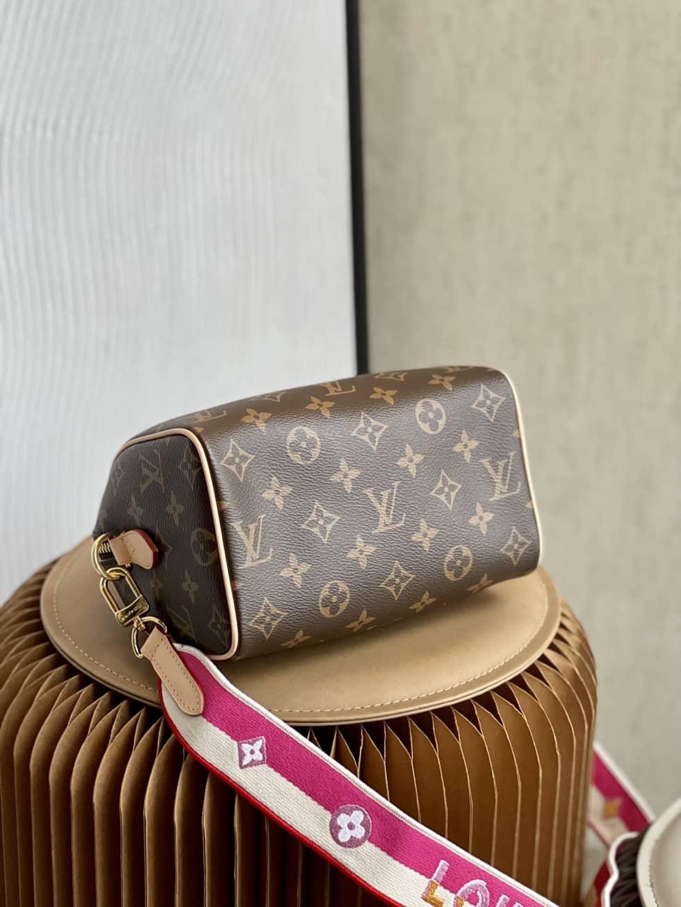 L0vis Vvtt0n Speedy Bandouliere 20 M45948 Replica Shoulder Bag