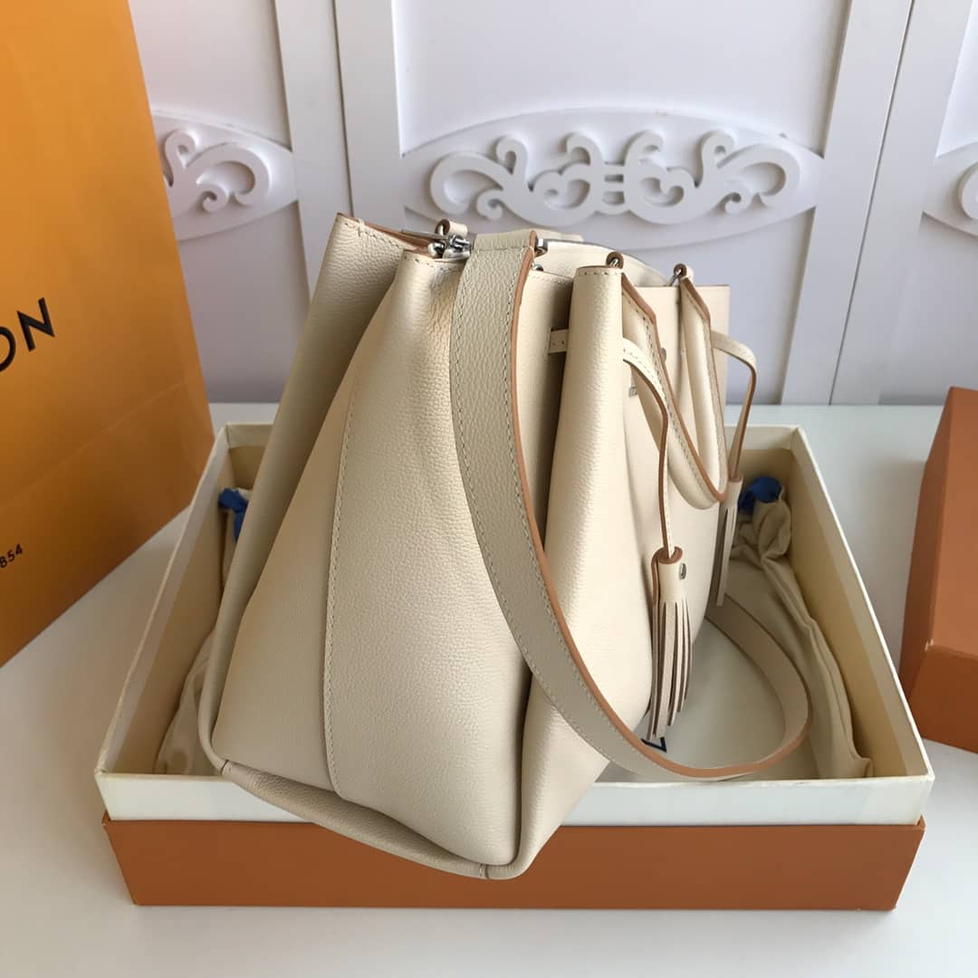 L0vis Vvtt0n Lockmeto Leather Tote Replica White M54569