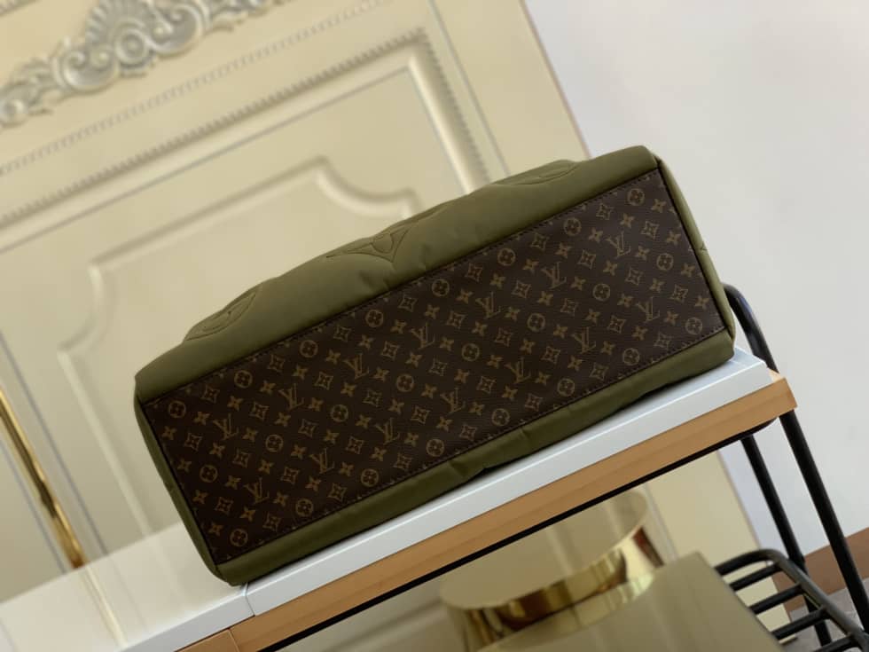 L0vis Vvtt0n Onthego GM Nylon Monogram Pilow Giant Green M59007 Replica Tote