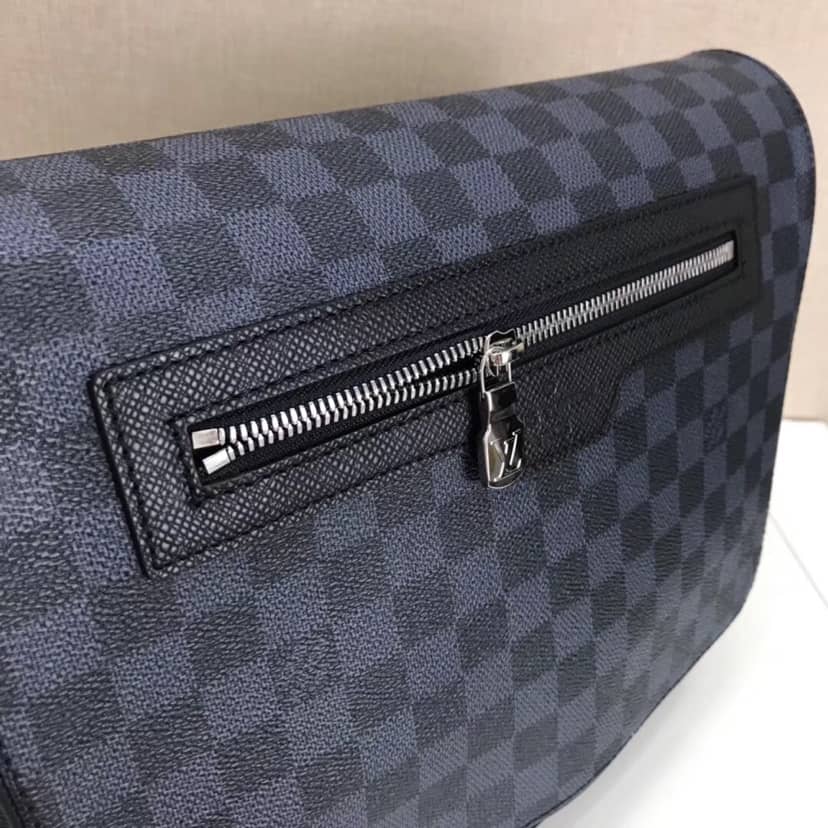 L0vis Vvtt0n Matchpoint Messenger Bag Replica N40010