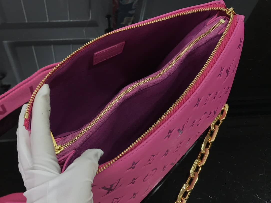 Best Replica L0vis Vvtt0n Embossed Lambskin Coussin PM Replica Bag Pink M58628(ColaReps)