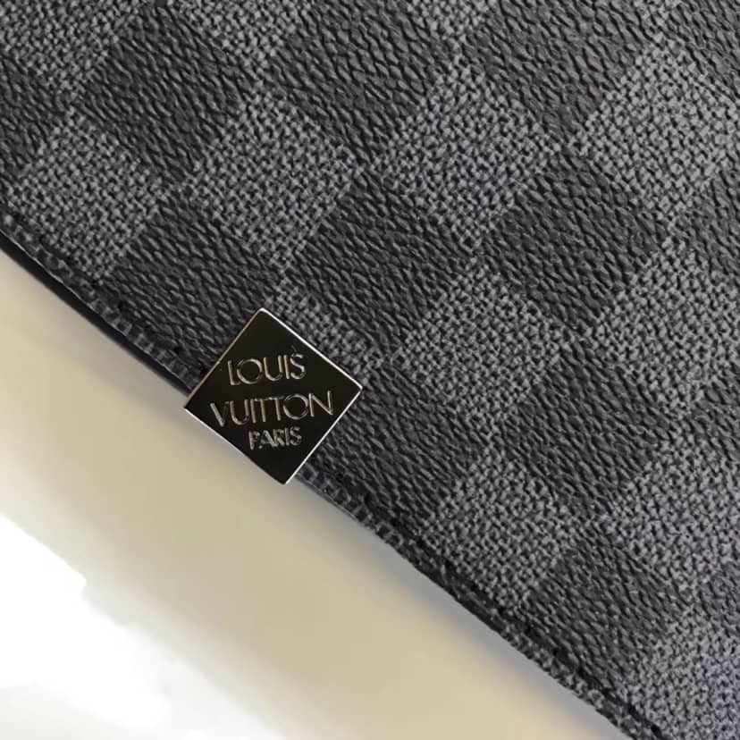 L0vis Vvtt0n Damier Graphite District MM Shoulder Bag Replica N41029