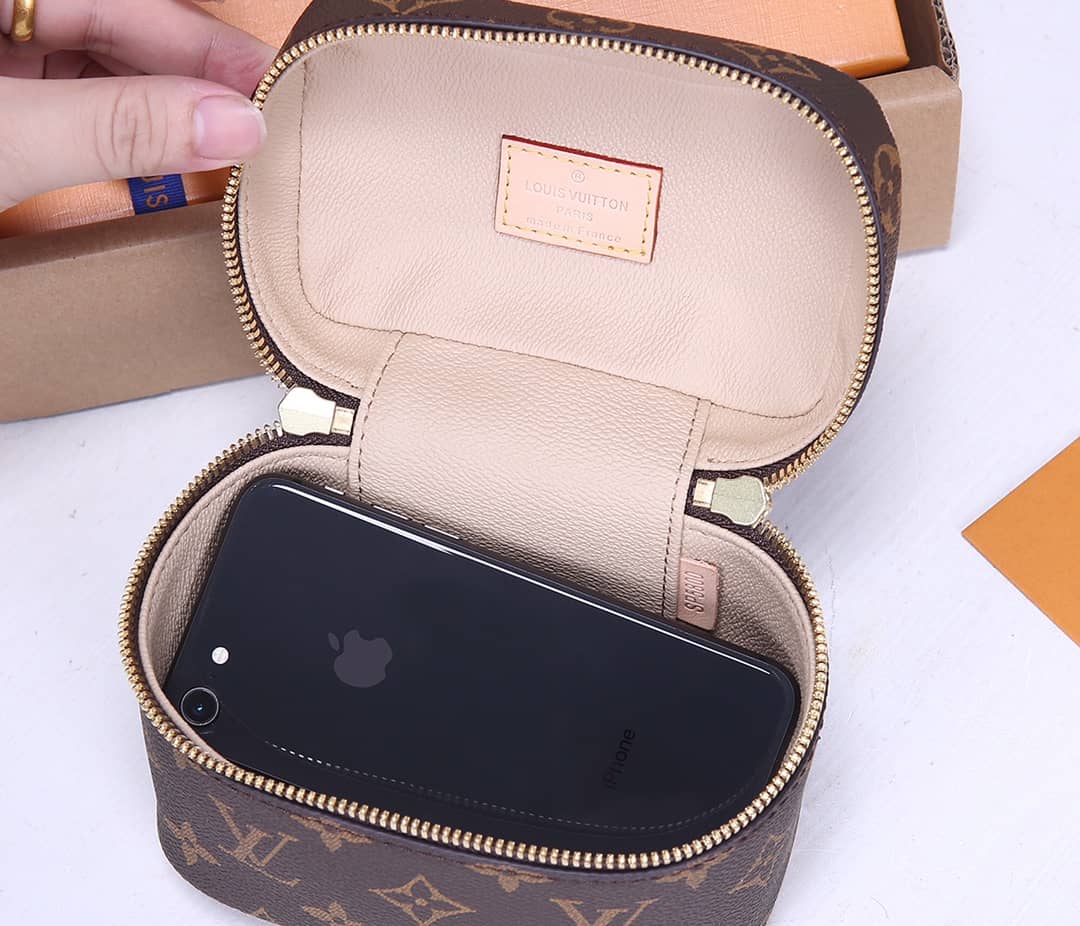 L0vis Vvtt0n Nano Monogram Cosmetic Canvas Toiletry Bag Replica M44936