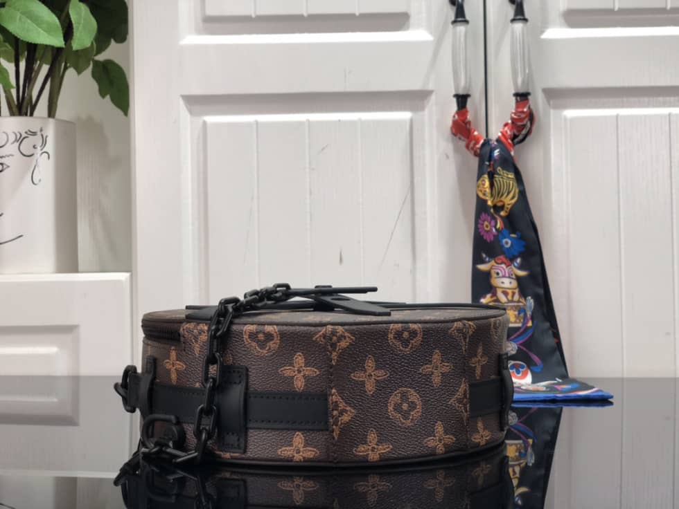 L0vis Vvtt0n Wheel Box Monogram Brown M59706 Replica Crossbody Bag