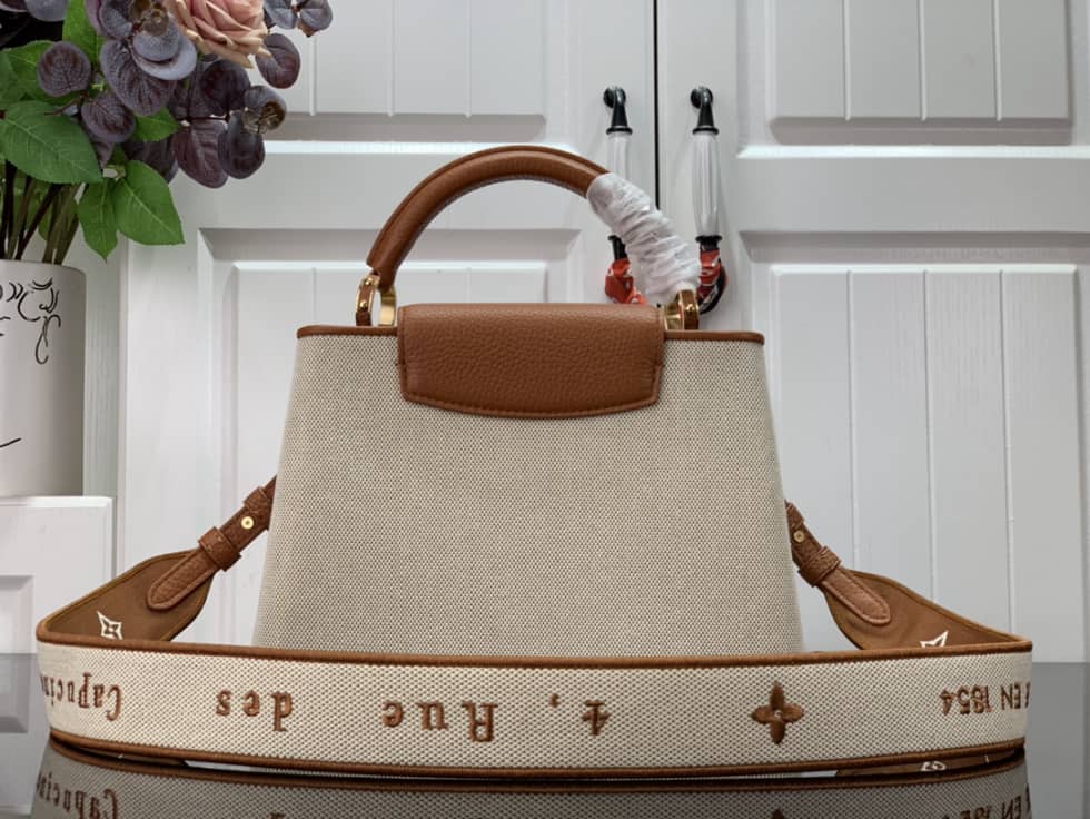 L0vis Vvtt0n Capucines BB M59872 Replica Shoulder Bag