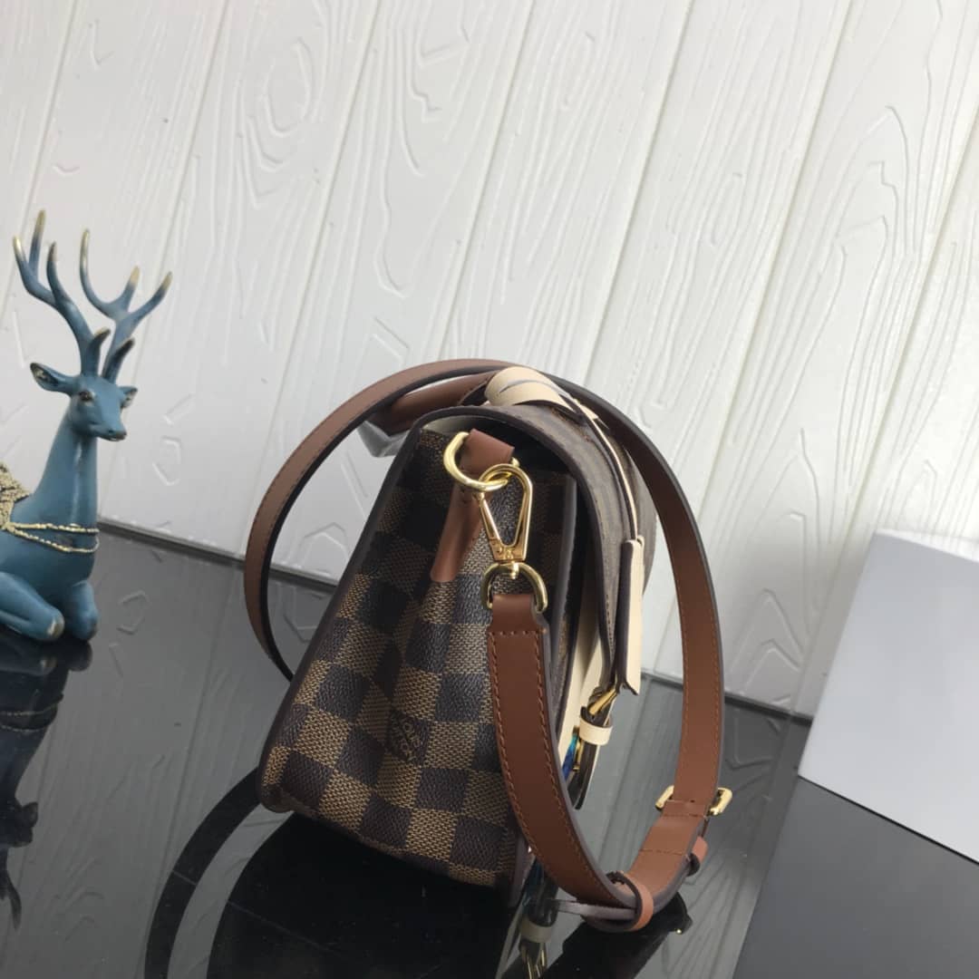 L0vis Vvtt0n Damier Canvas Trendy Replica Crossbody Bag White N40146