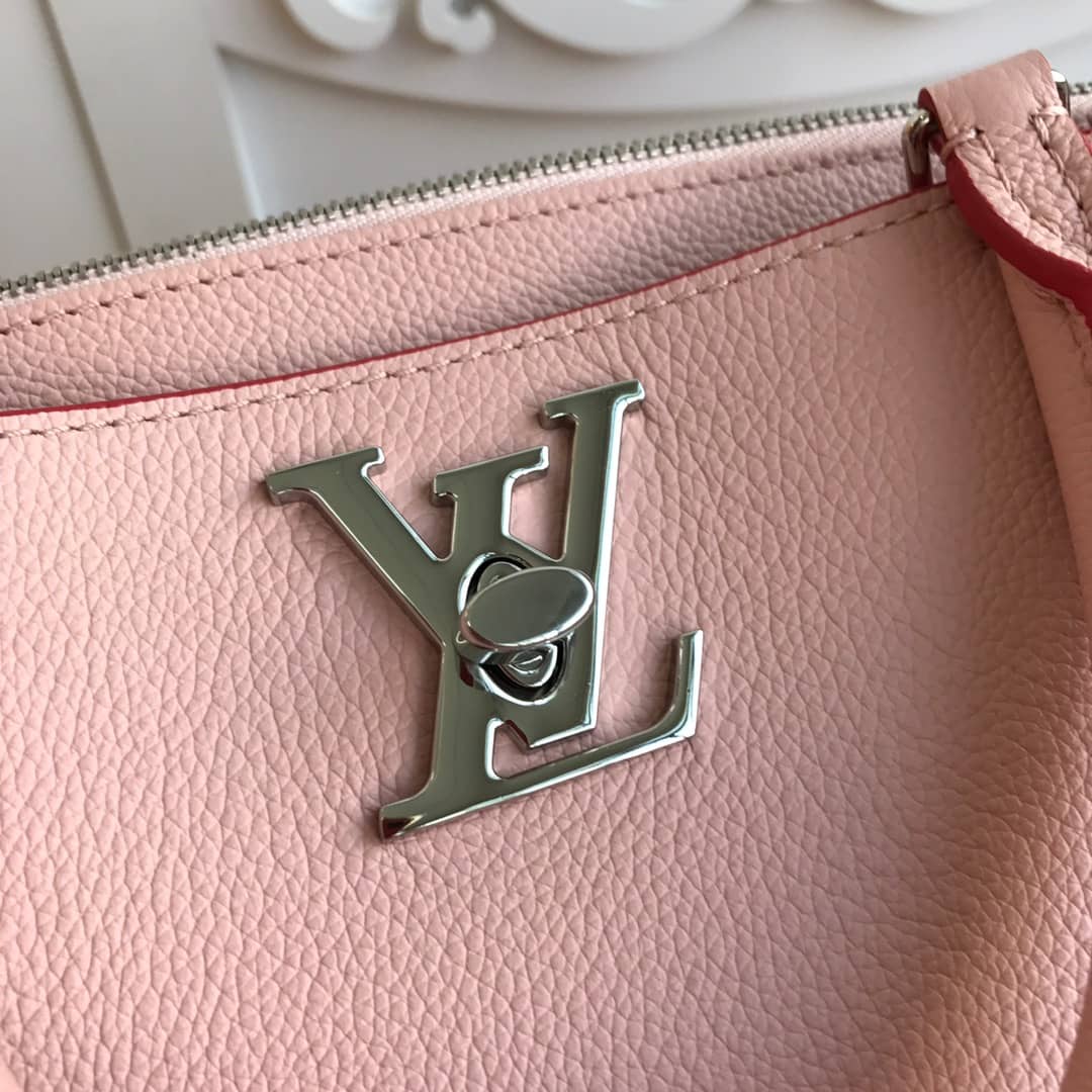 L0vis Vvtt0n Lockmeto Tote Leather Tote Replica Pink M54569