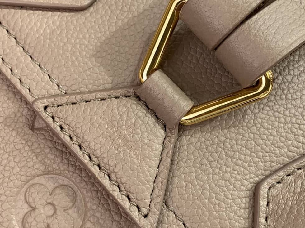 L0vis Vvtt0n Empreinte Montsouris M45638 Replica Backpack