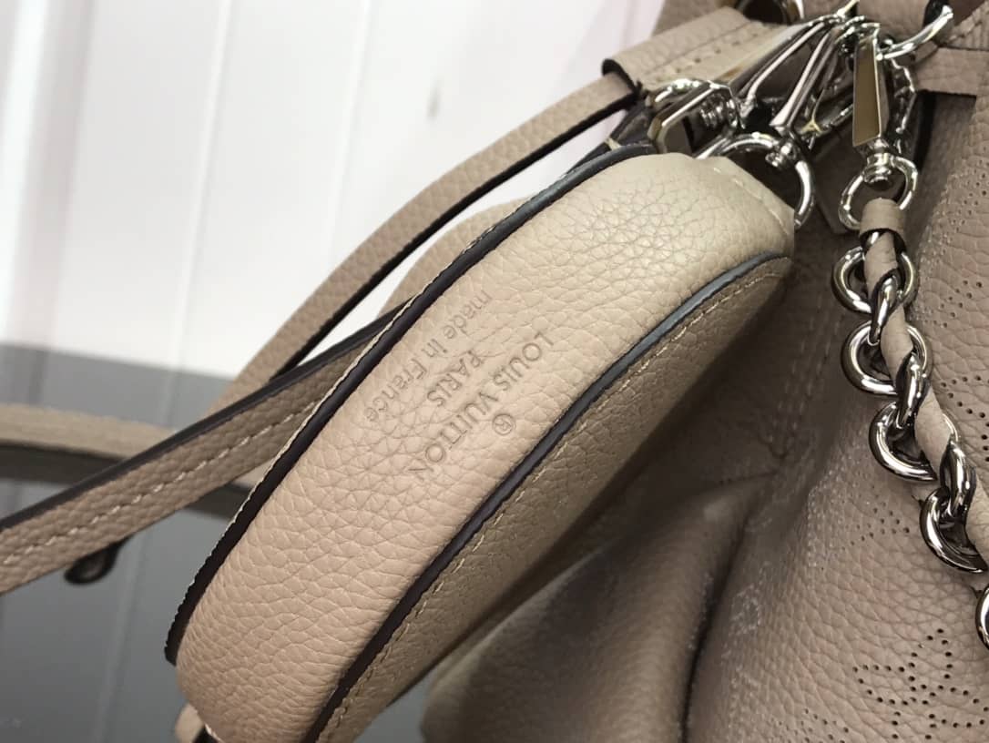 L0vis Vvtt0n Bella Mahina Magnolia Leather Replica Bag M57068
