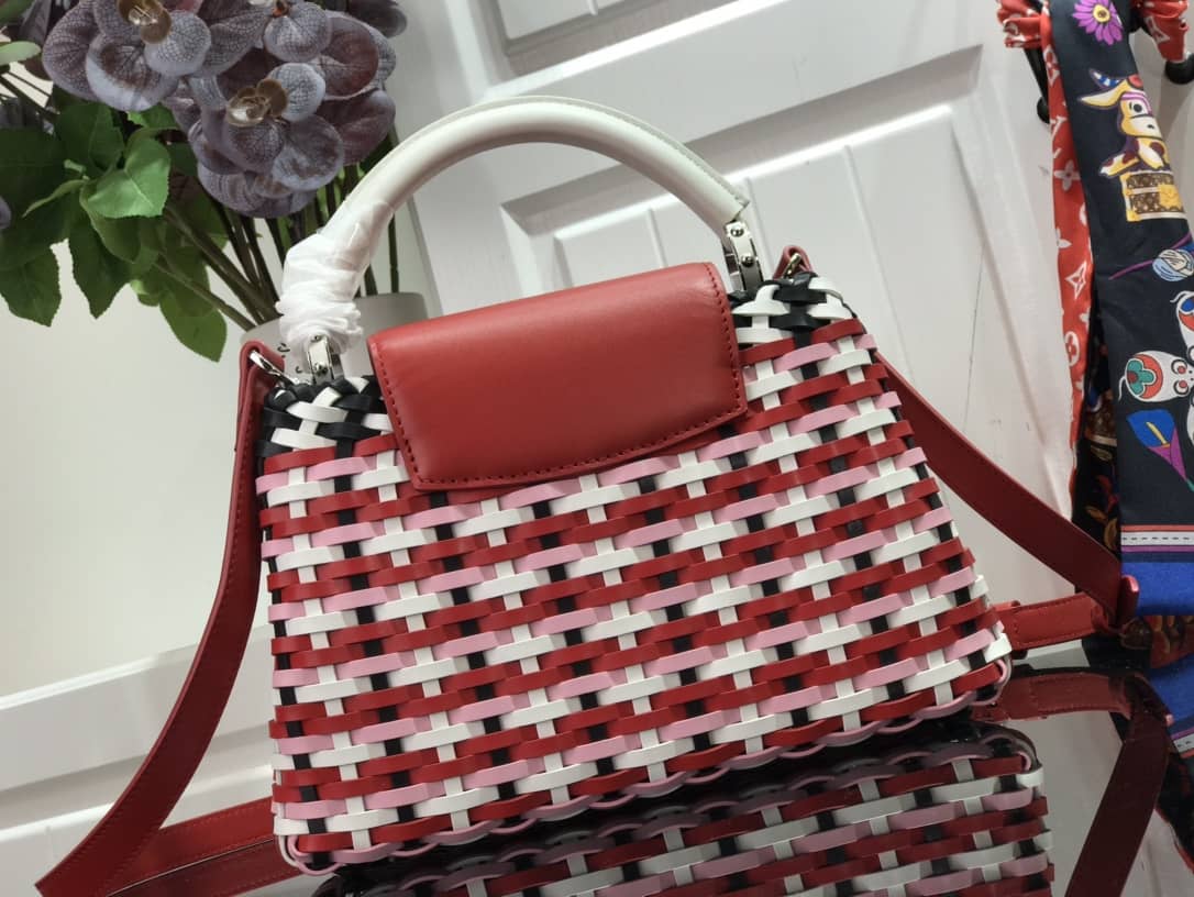 L0vis Vvtt0n Capucines Taurillon Hand Shoulder Bag Replica Red M94519