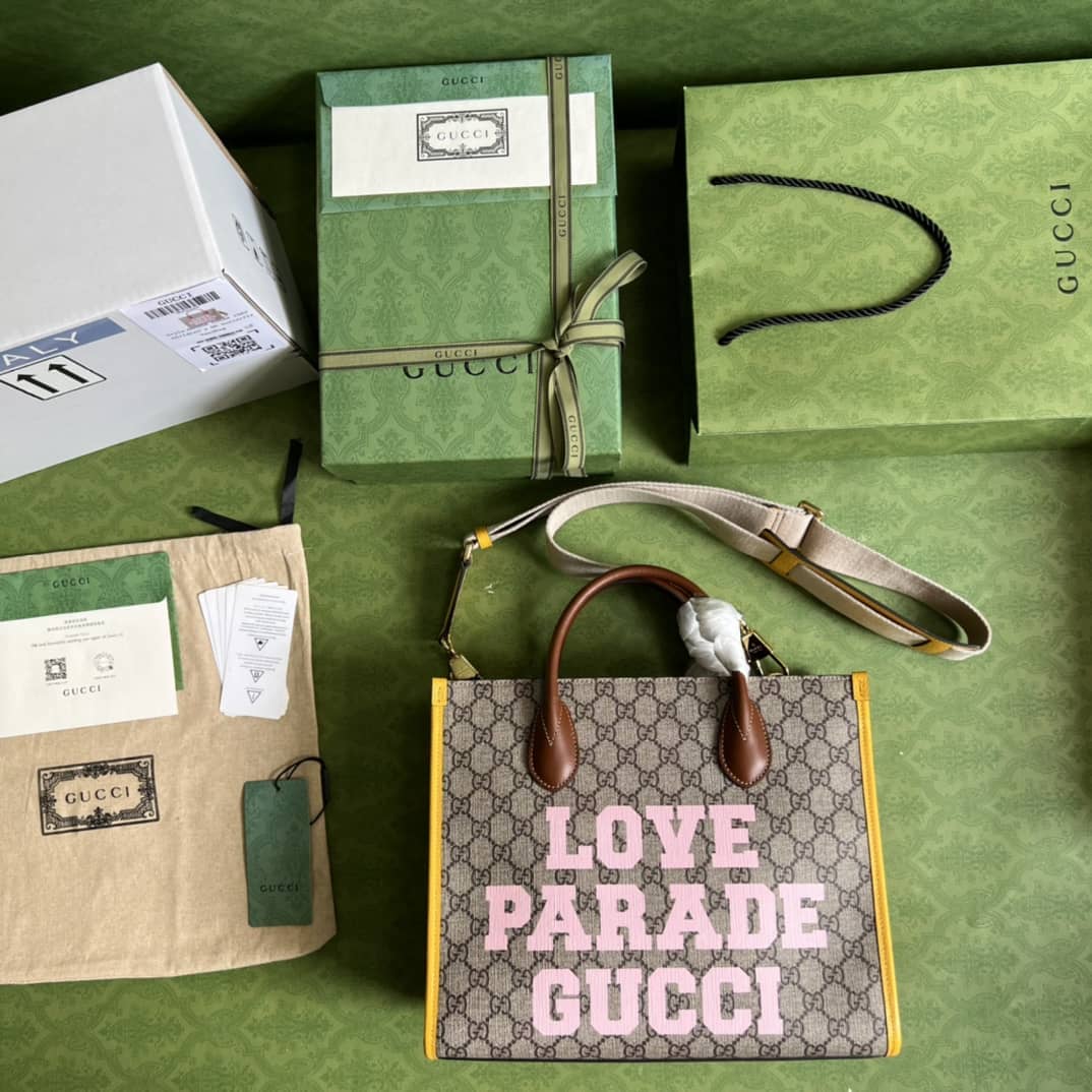 Gvc*1 Love Parade 680956 Replica Tote Bag