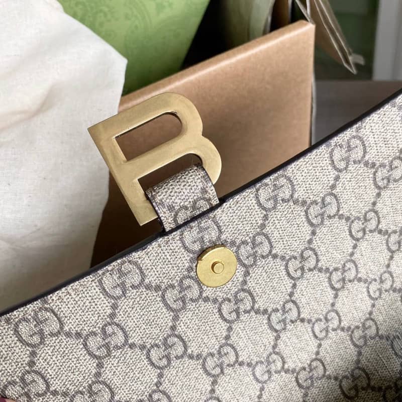 Gvc*1 Bag Dupes x Ba1en*iaga Small Hourglass Bag Replica 593546