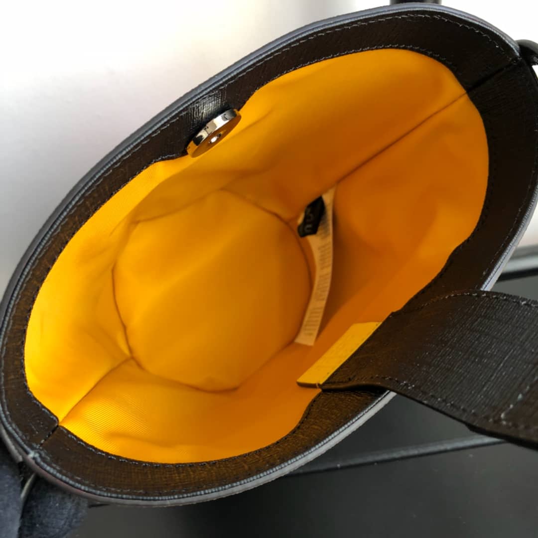 Gvc*1 Children GG Chick Bucket Bag 606193