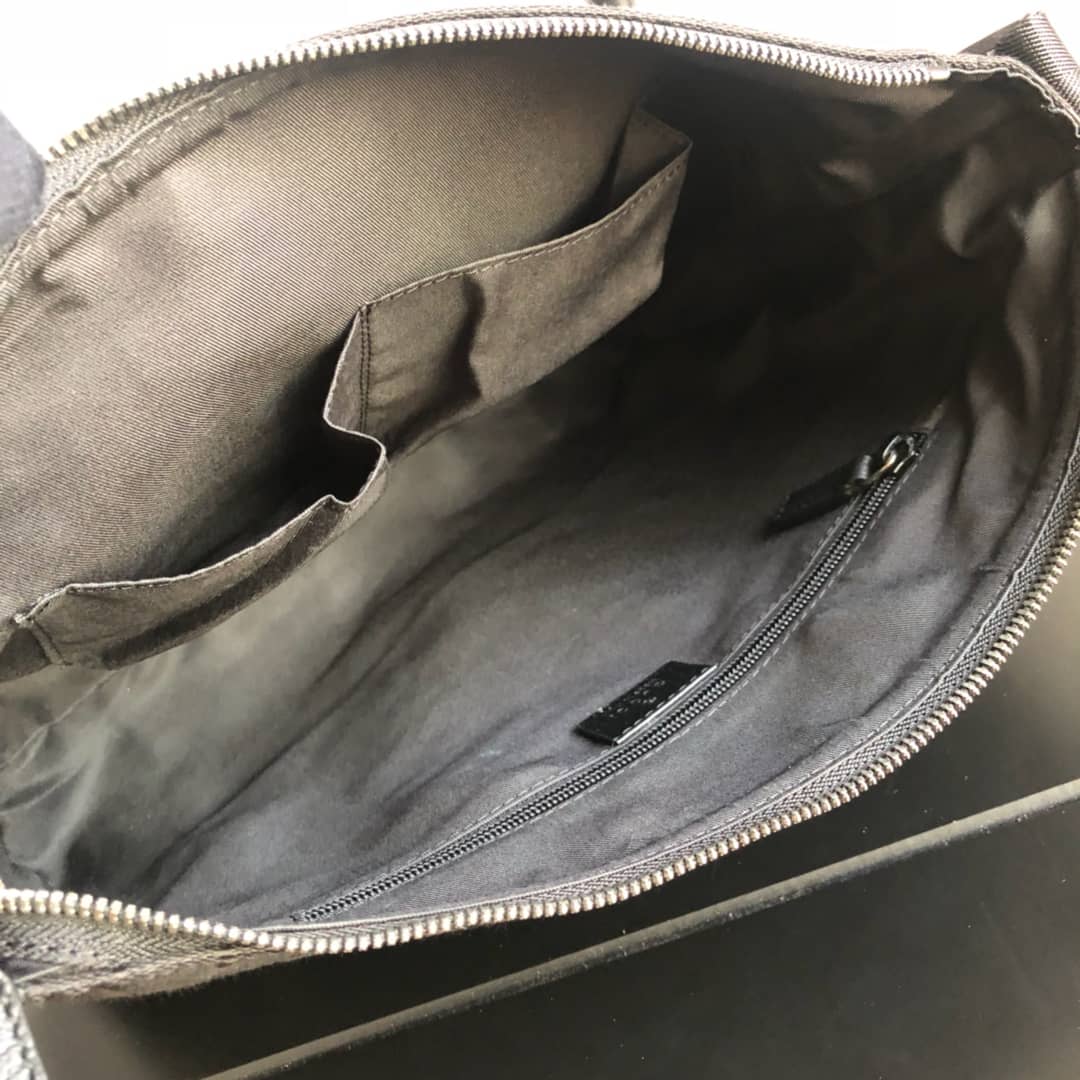 Gvc*1 GG Canvas Shoulder Bag Replica Black 110054