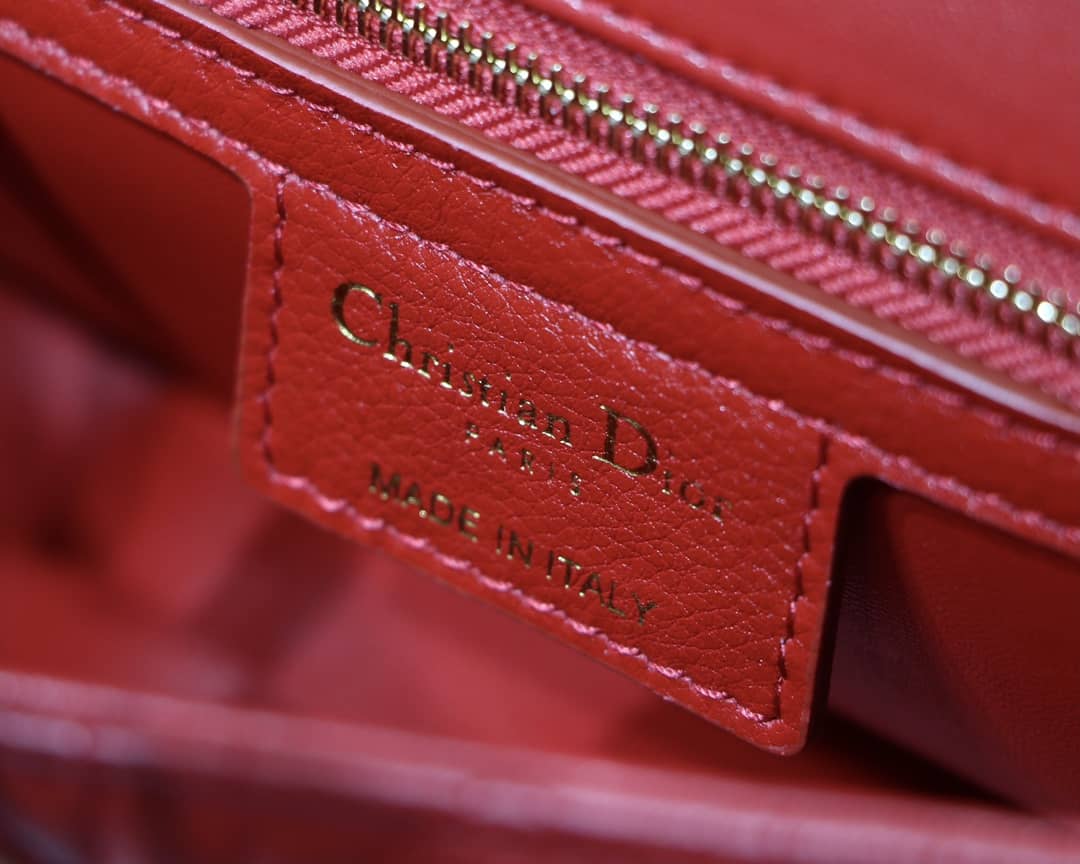Chr1st1an D10r Caro Replica Bag