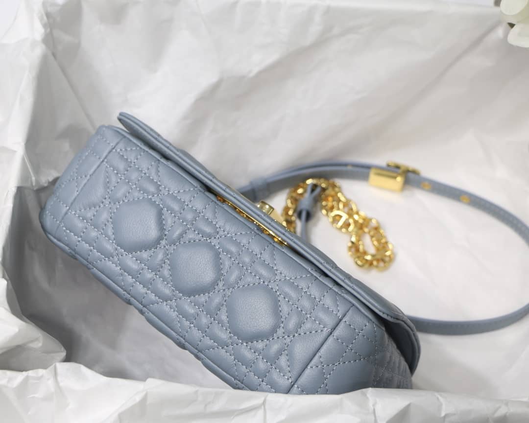 Chr1st1an D10r Caro Replica Bag