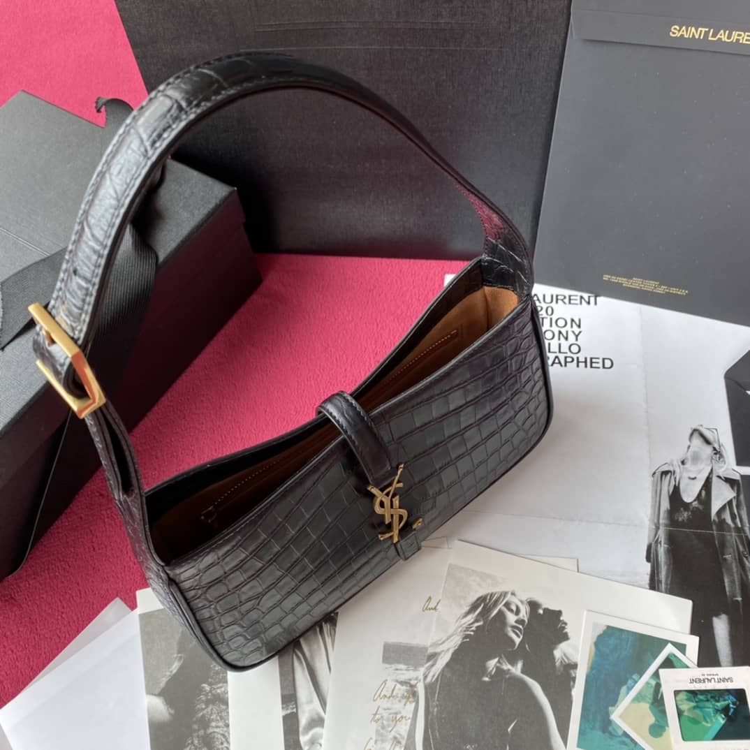 Y51 Dupes Bags Le 5  7 Smooth Leather Replica Hobo Bag