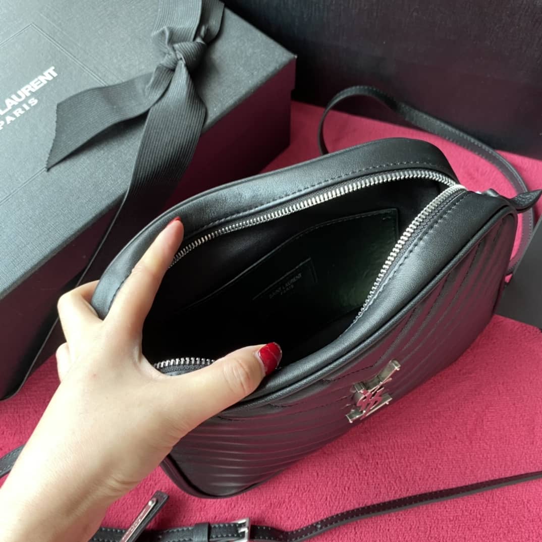 Y51 Lou Camera Replica Bag