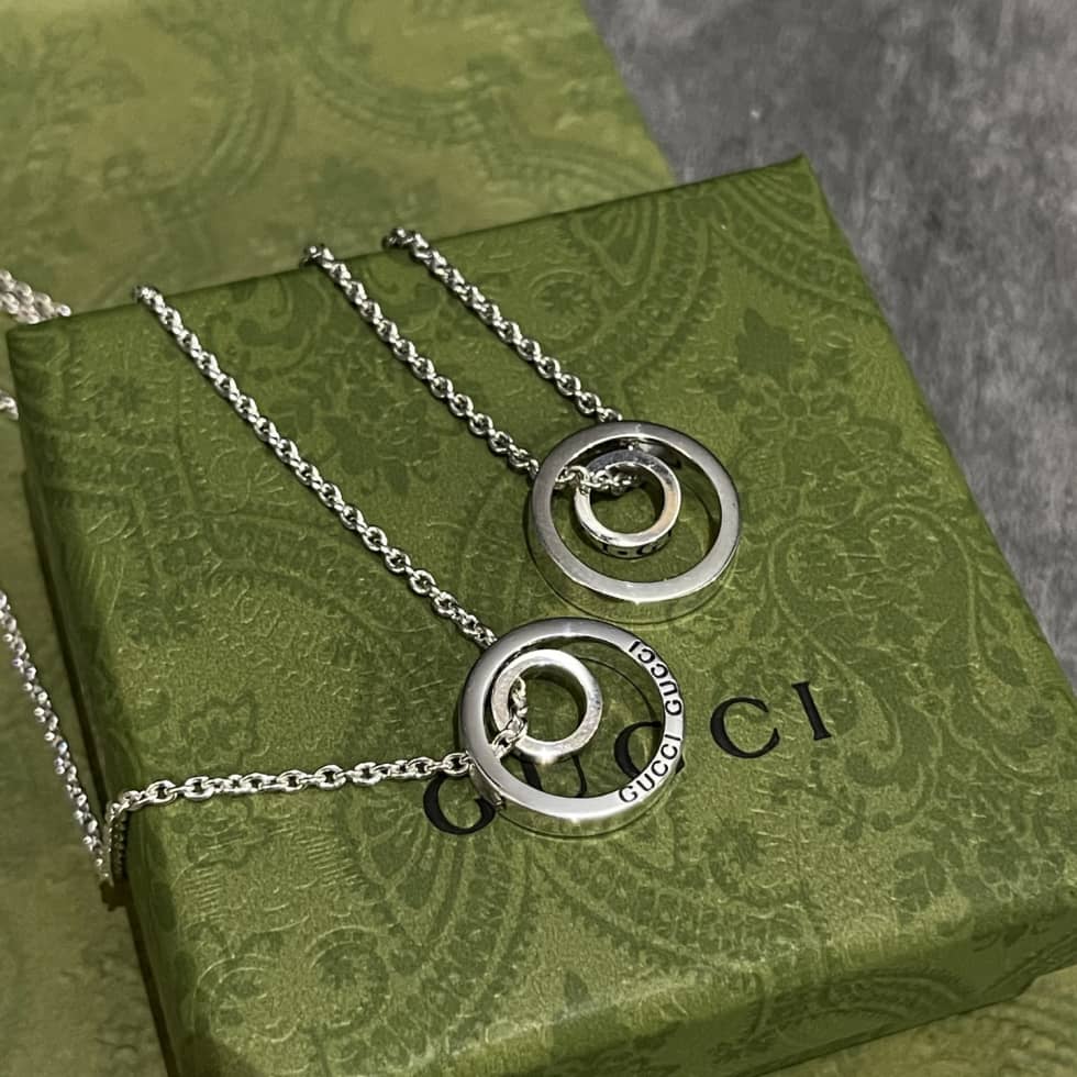 Luxury Gvc*1 Classic AAA+ Necklace