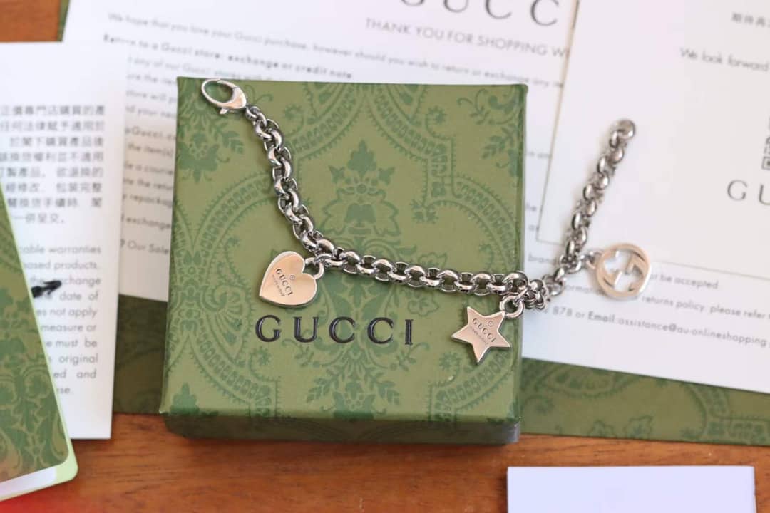 Fake Gvc*1 Logo Bracelet