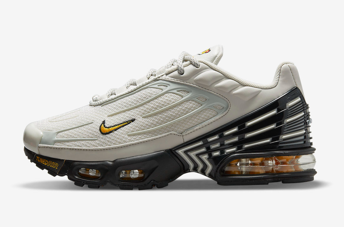 Air Max Plus 3 Light Bone University Gold DQ1105-001
