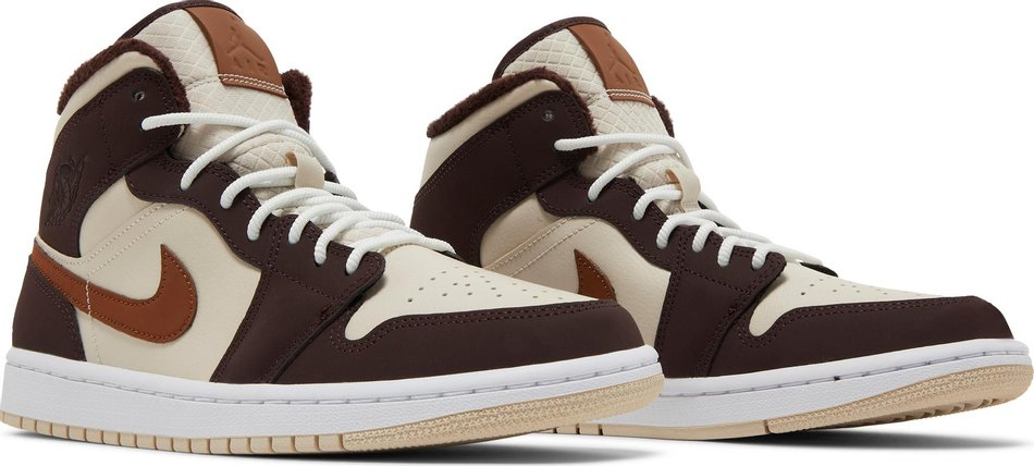 Wmns Air Jordan 1 Mid SE Cream Dark Chocolate DO6699-200
